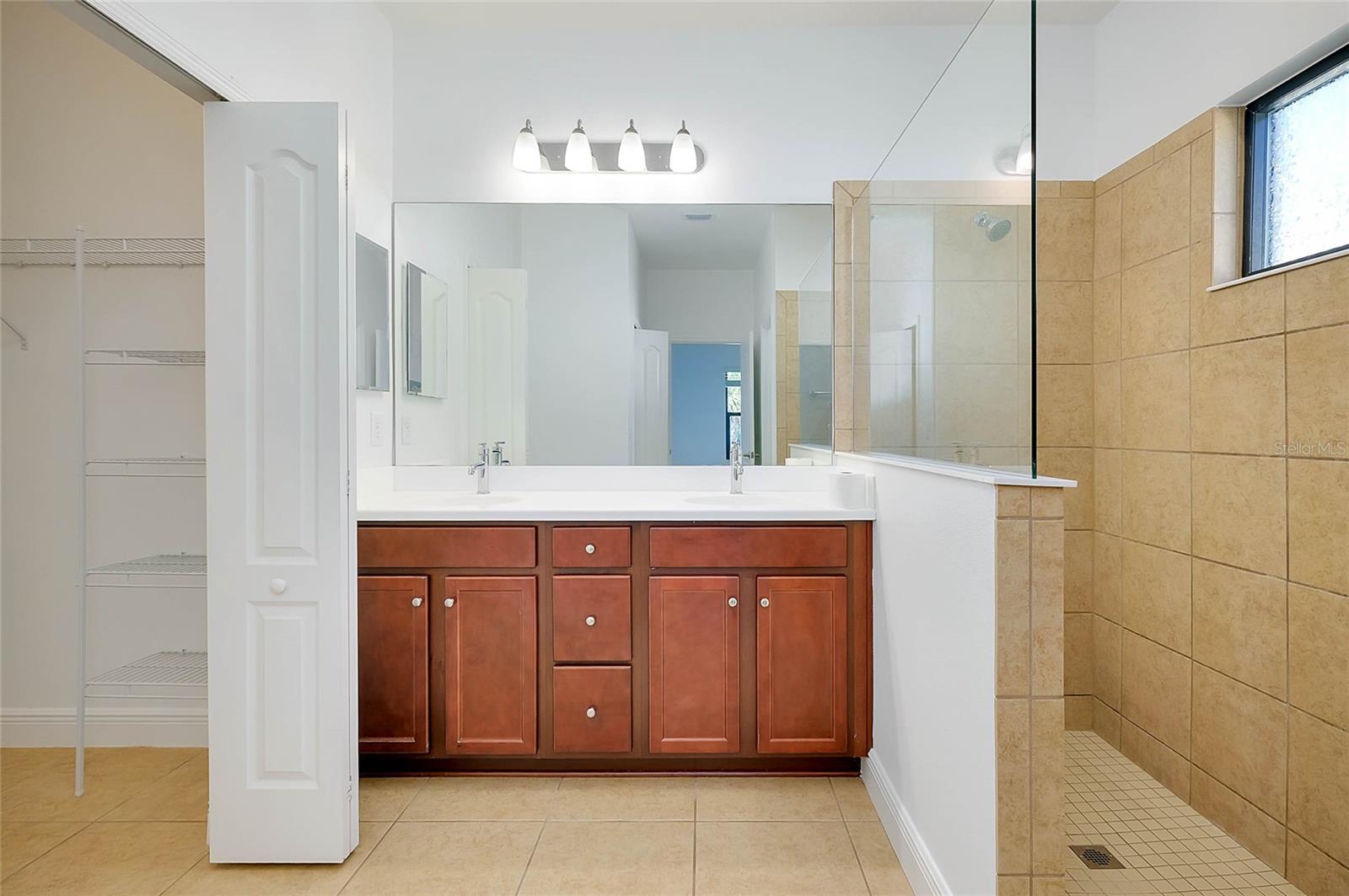 220 BRIENZA LOOP, NOKOMIS, FL, 34275