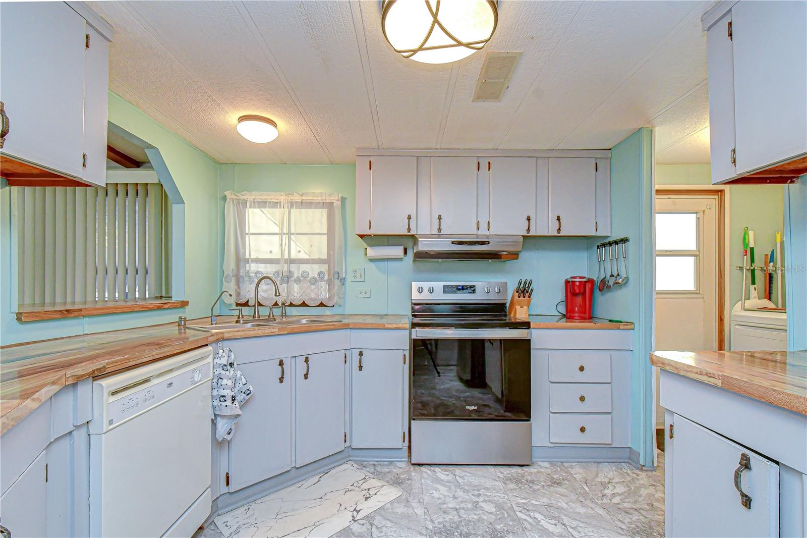 3934 SARAH DR, WESLEY CHAPEL, FL, 33543