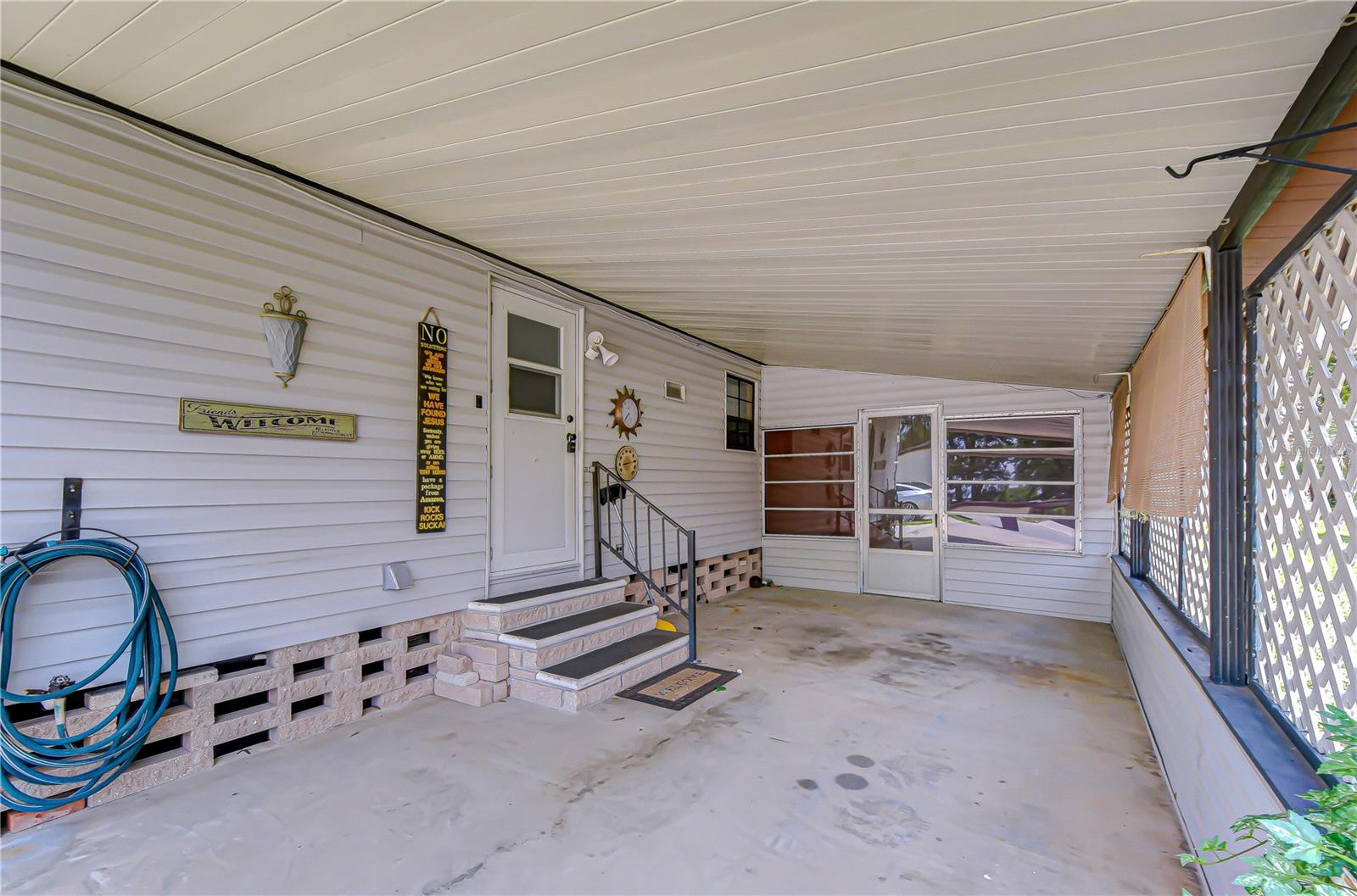 3934 SARAH DR, WESLEY CHAPEL, FL, 33543