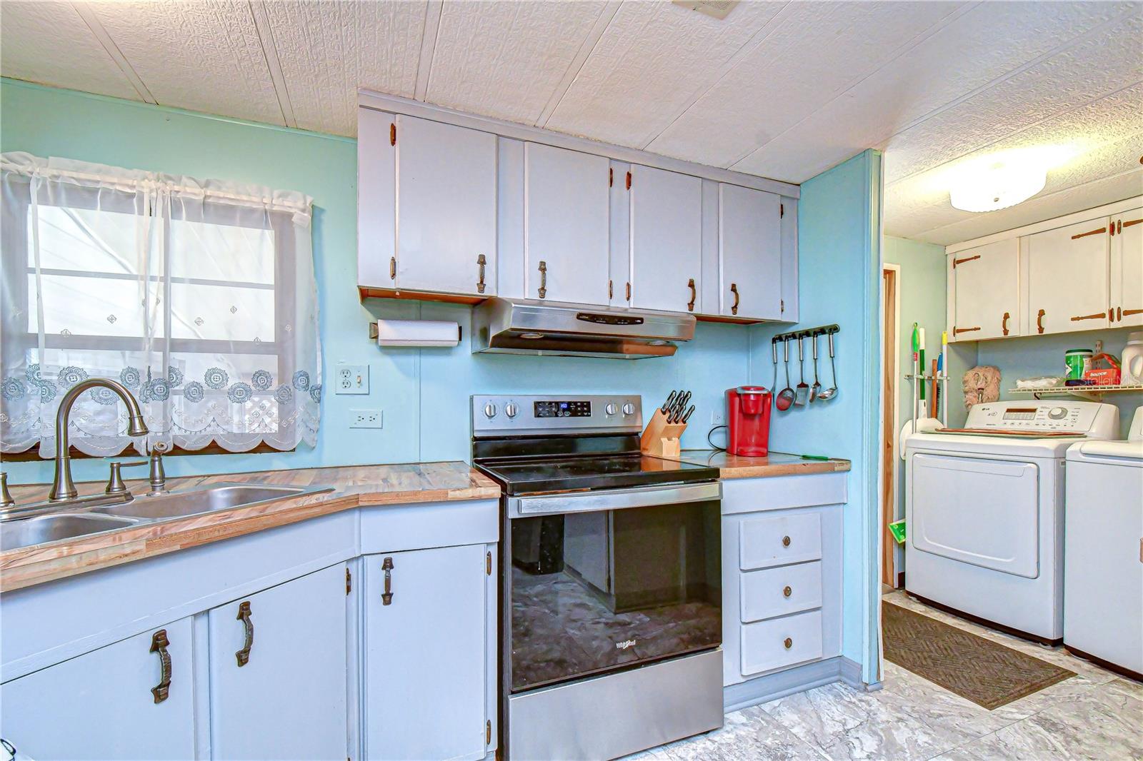 3934 SARAH DR, WESLEY CHAPEL, FL, 33543