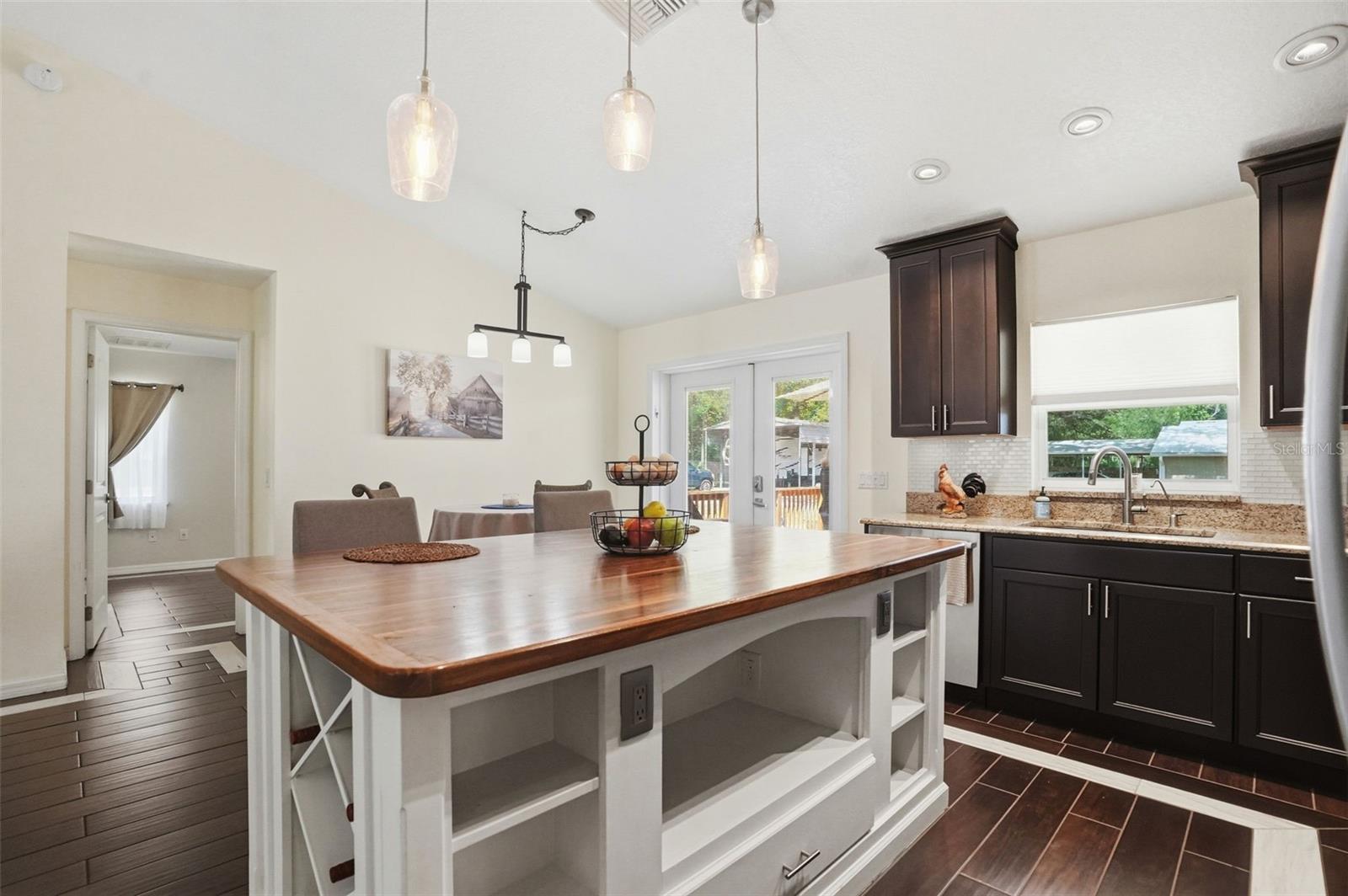 7037 CR 625, BUSHNELL, FL, 33513