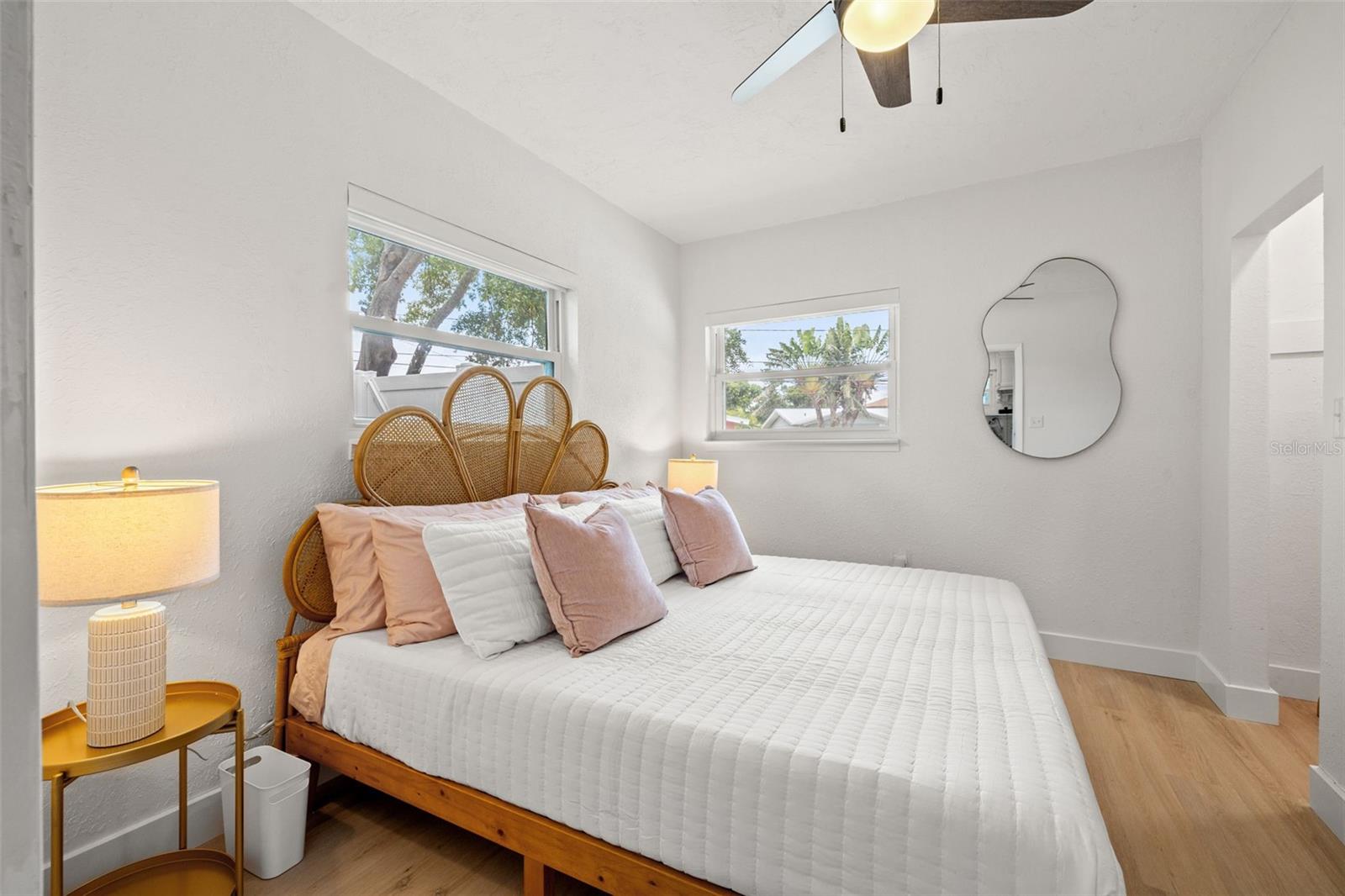 3755 BEACH DR SE, ST PETERSBURG, FL, 33705