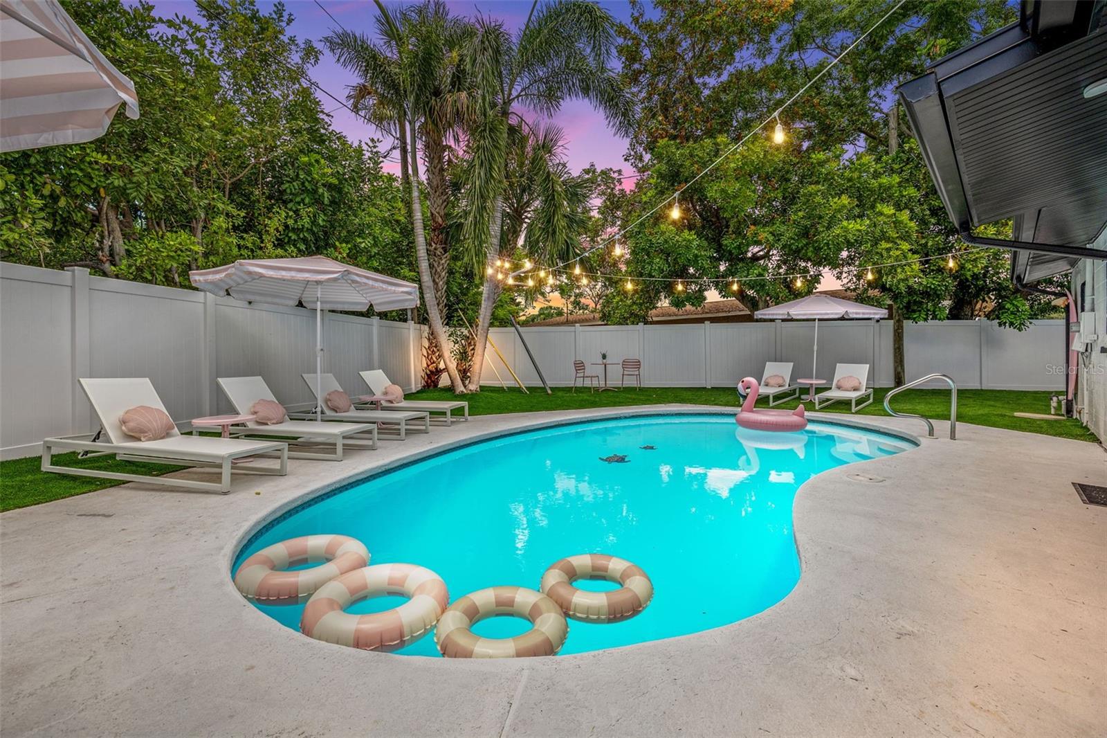 3755 BEACH DR SE, ST PETERSBURG, FL, 33705