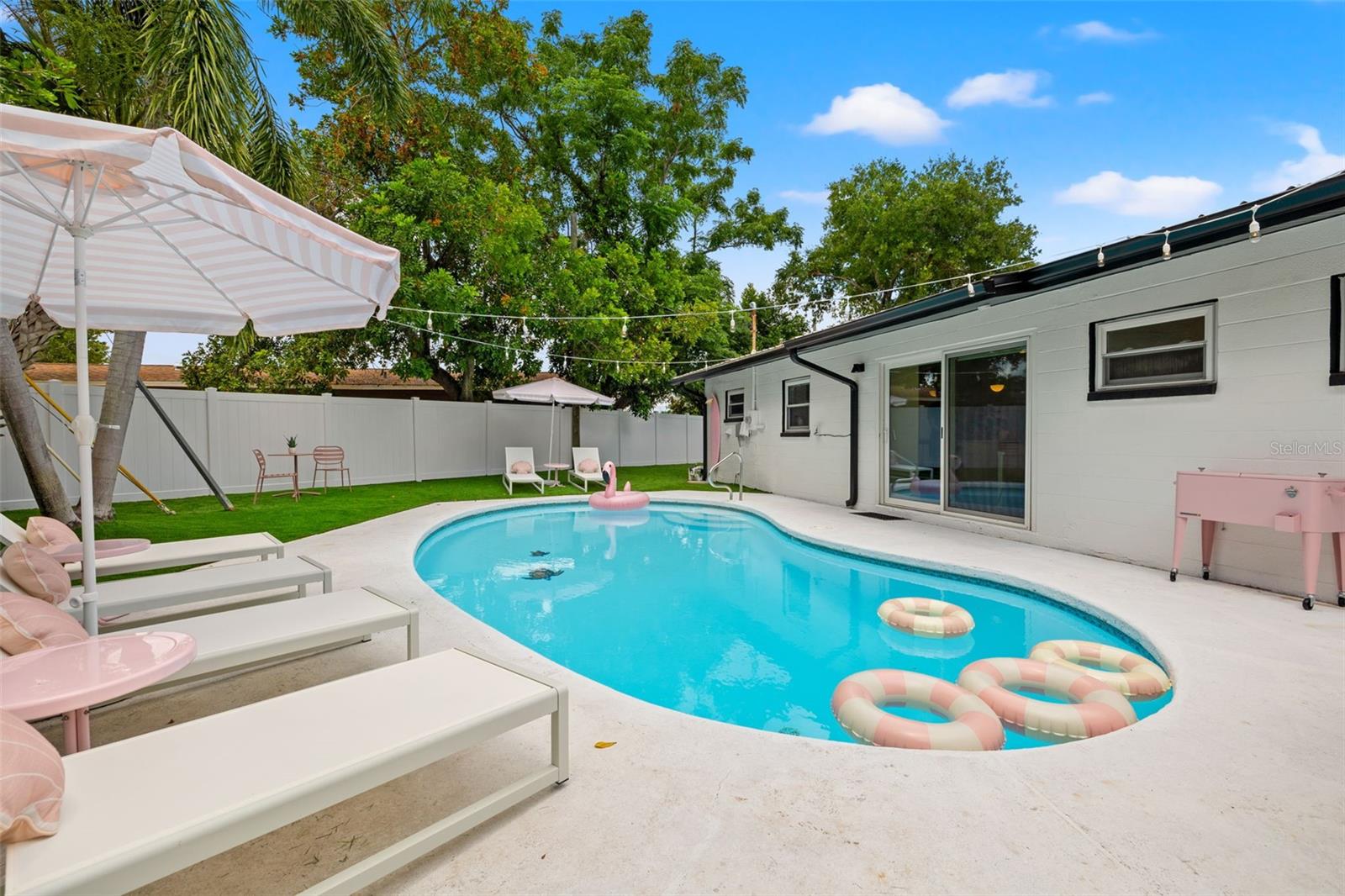 3755 BEACH DR SE, ST PETERSBURG, FL, 33705