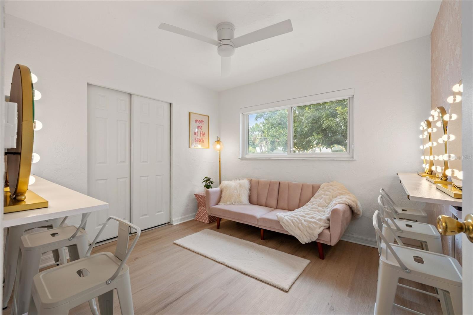 3755 BEACH DR SE, ST PETERSBURG, FL, 33705