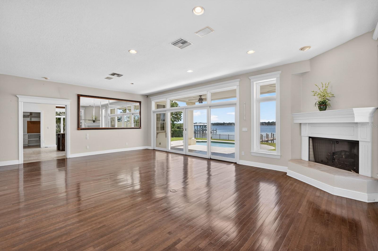 70 RIVERSIDE DR, ORMOND BEACH, FL, 32176