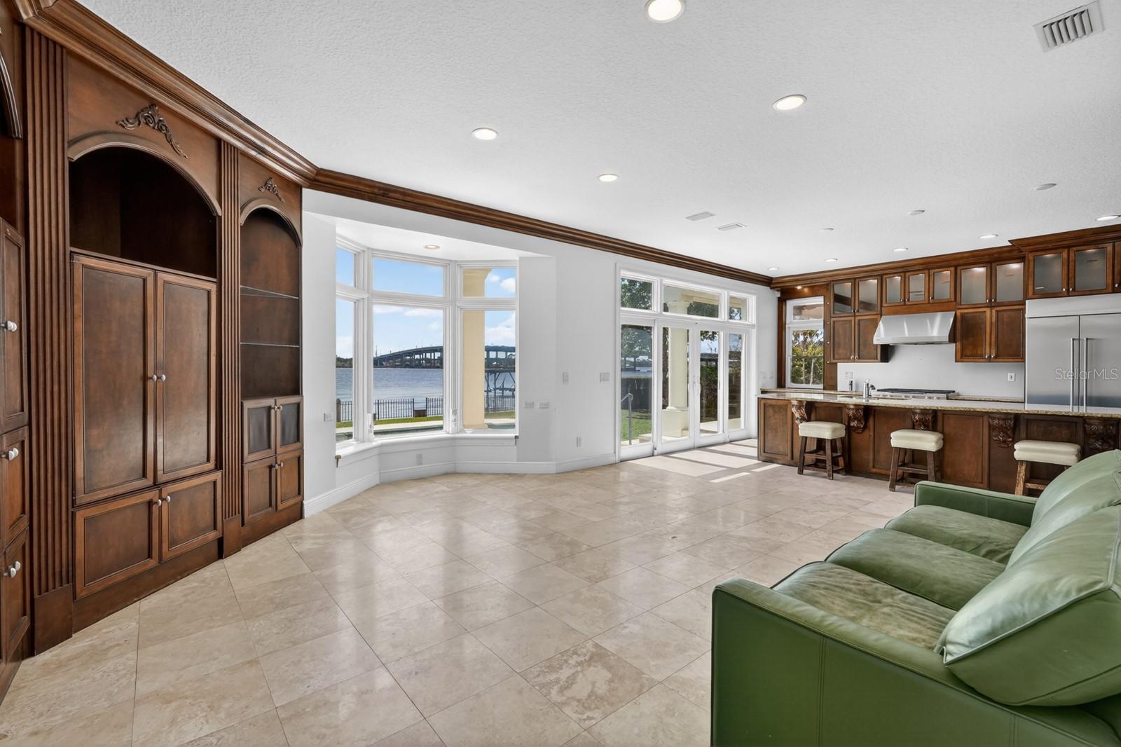 70 RIVERSIDE DR, ORMOND BEACH, FL, 32176