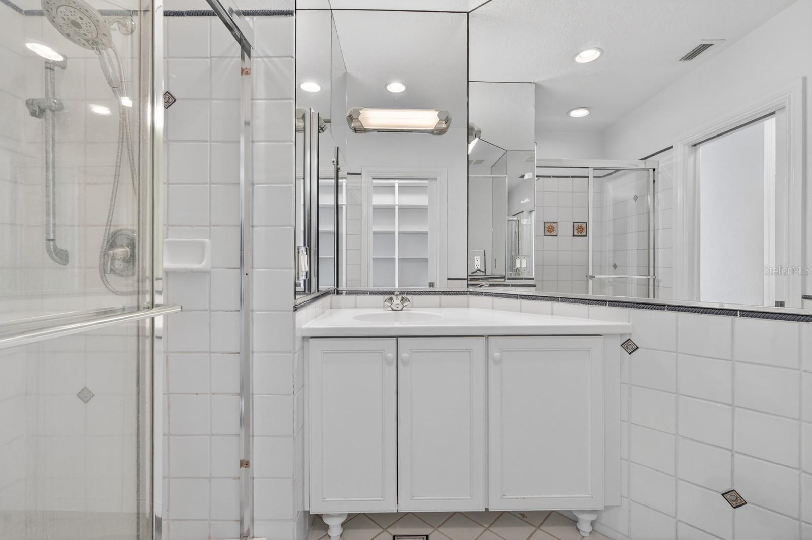 70 RIVERSIDE DR, ORMOND BEACH, FL, 32176