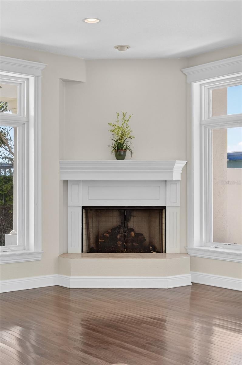 70 RIVERSIDE DR, ORMOND BEACH, FL, 32176