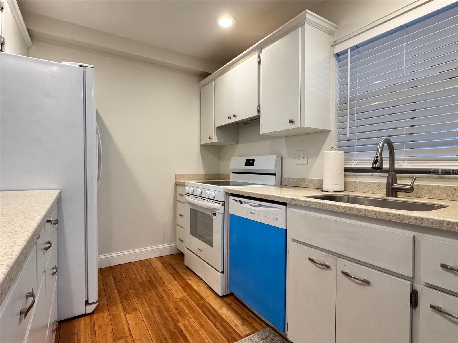 3255 RAMBLEWOOD PL, SARASOTA, FL, 34237