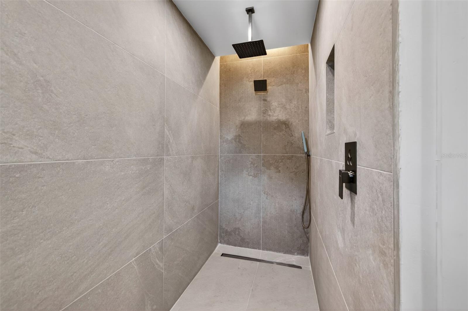 6649 PINELLAS POINT DR S, ST PETERSBURG, FL, 33712