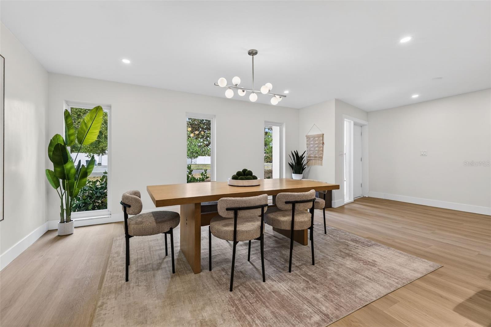 6649 PINELLAS POINT DR S, ST PETERSBURG, FL, 33712