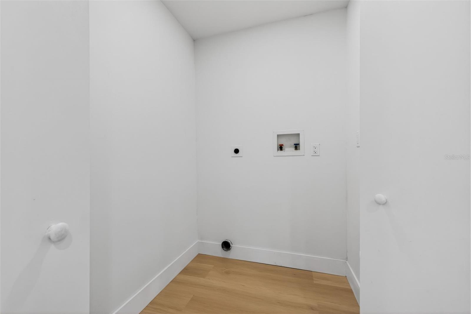 6649 PINELLAS POINT DR S, ST PETERSBURG, FL, 33712