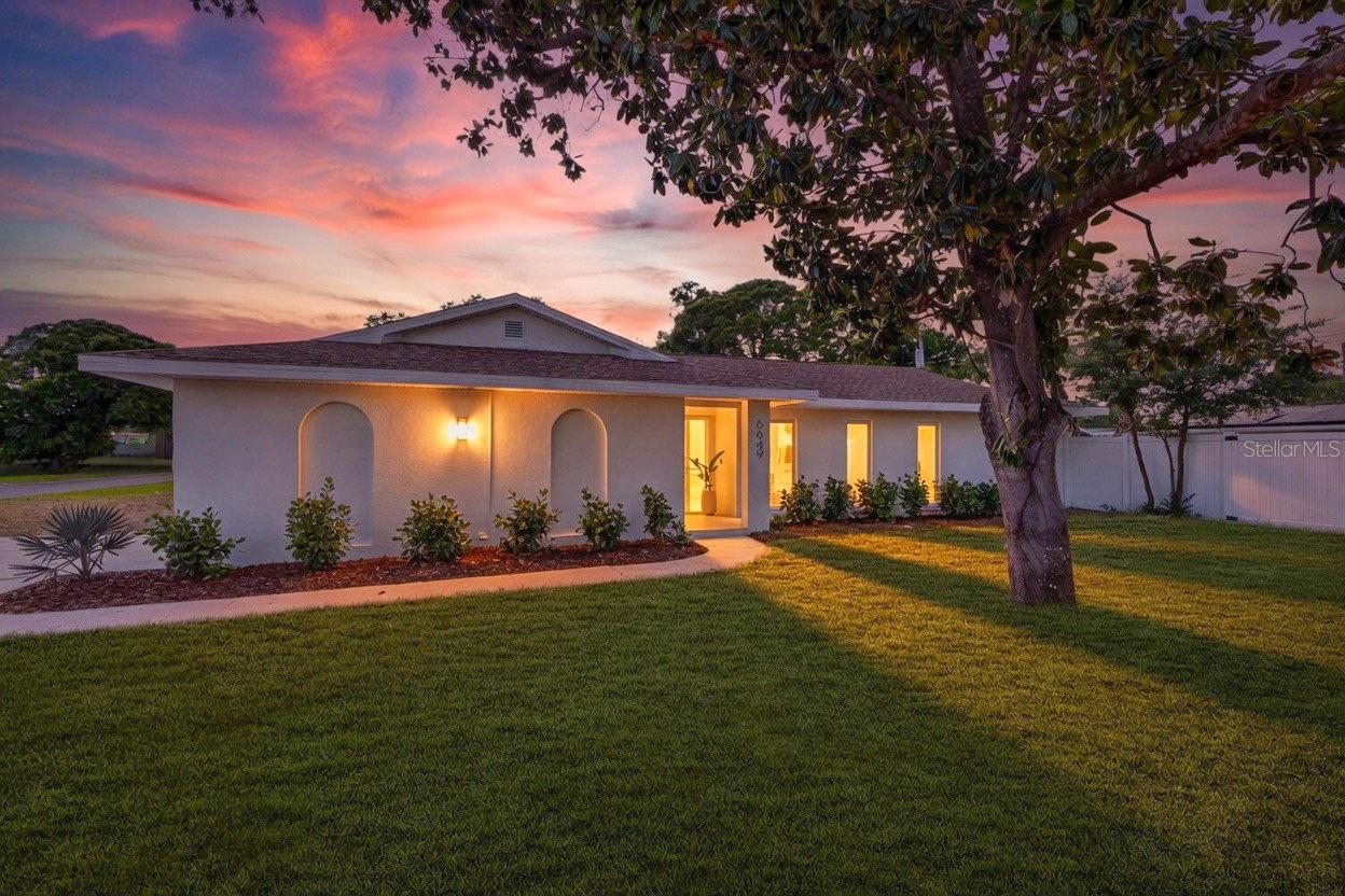 6649 PINELLAS POINT DR S, ST PETERSBURG, FL, 33712