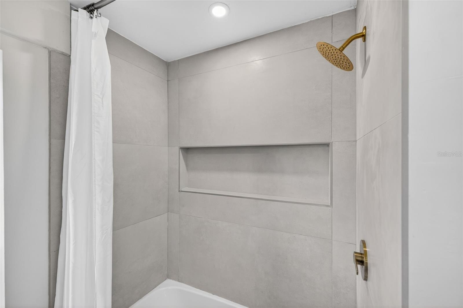 6649 PINELLAS POINT DR S, ST PETERSBURG, FL, 33712