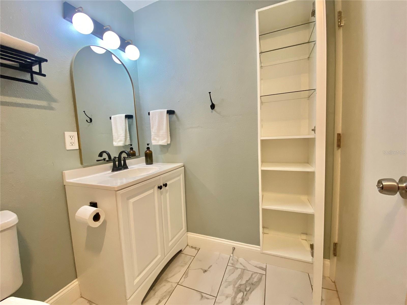 1100 DELANEY AVE #F106, ORLANDO, FL, 32806