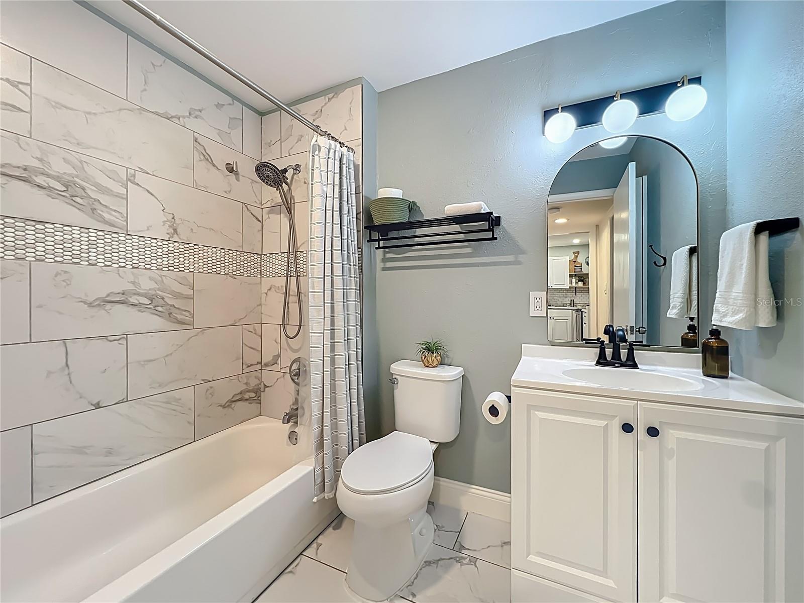 1100 DELANEY AVE #F106, ORLANDO, FL, 32806