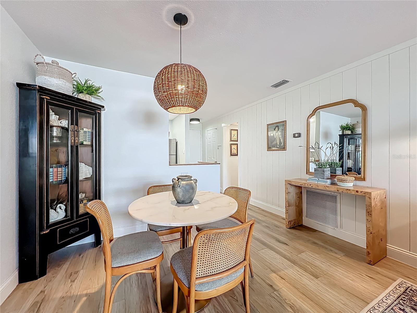 1100 DELANEY AVE #F106, ORLANDO, FL, 32806