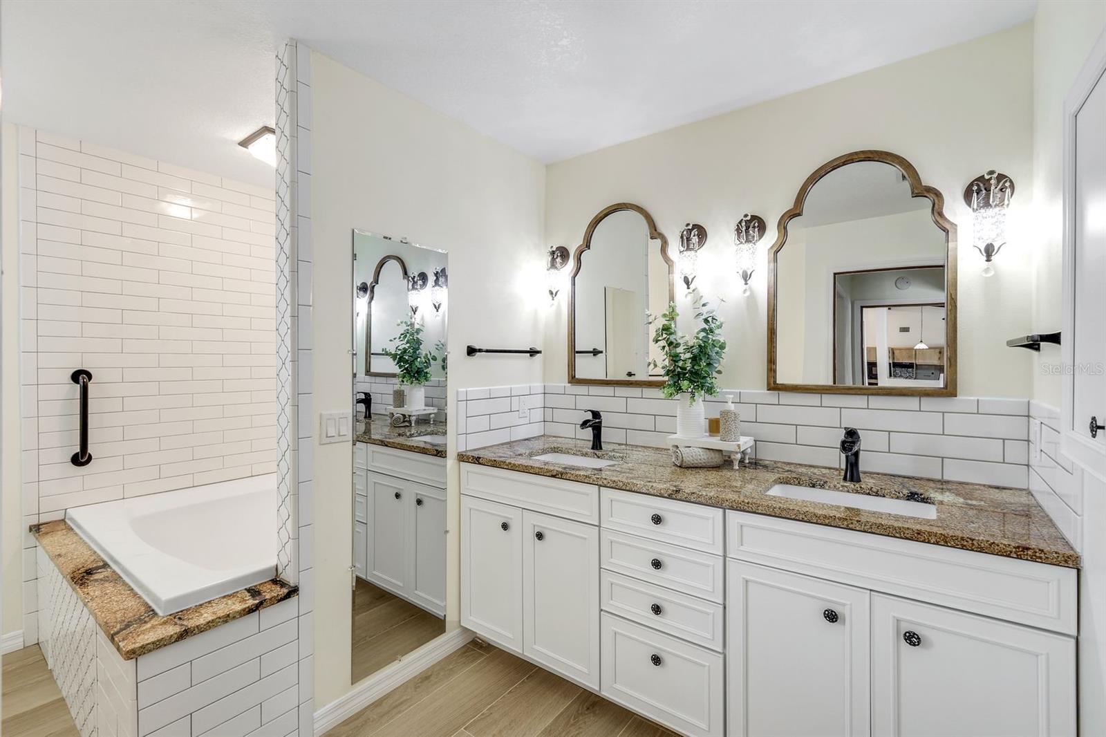 2174 BAYOU RD, PUNTA GORDA, FL, 33950