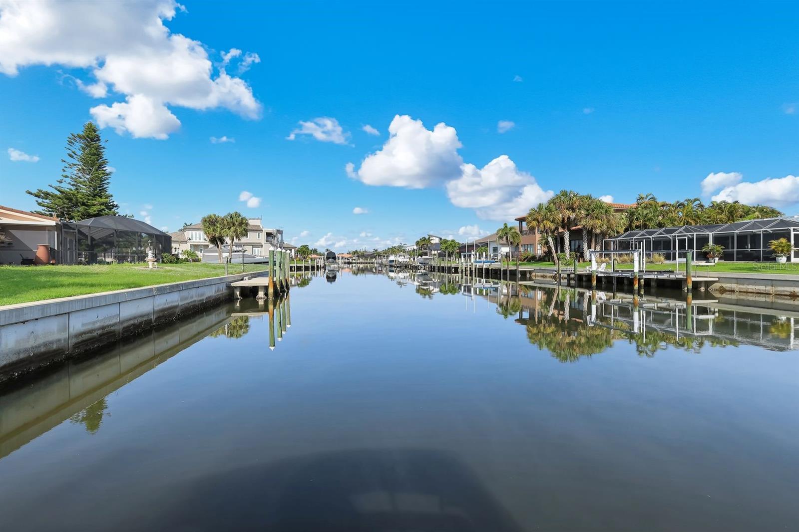 2174 BAYOU RD, PUNTA GORDA, FL, 33950