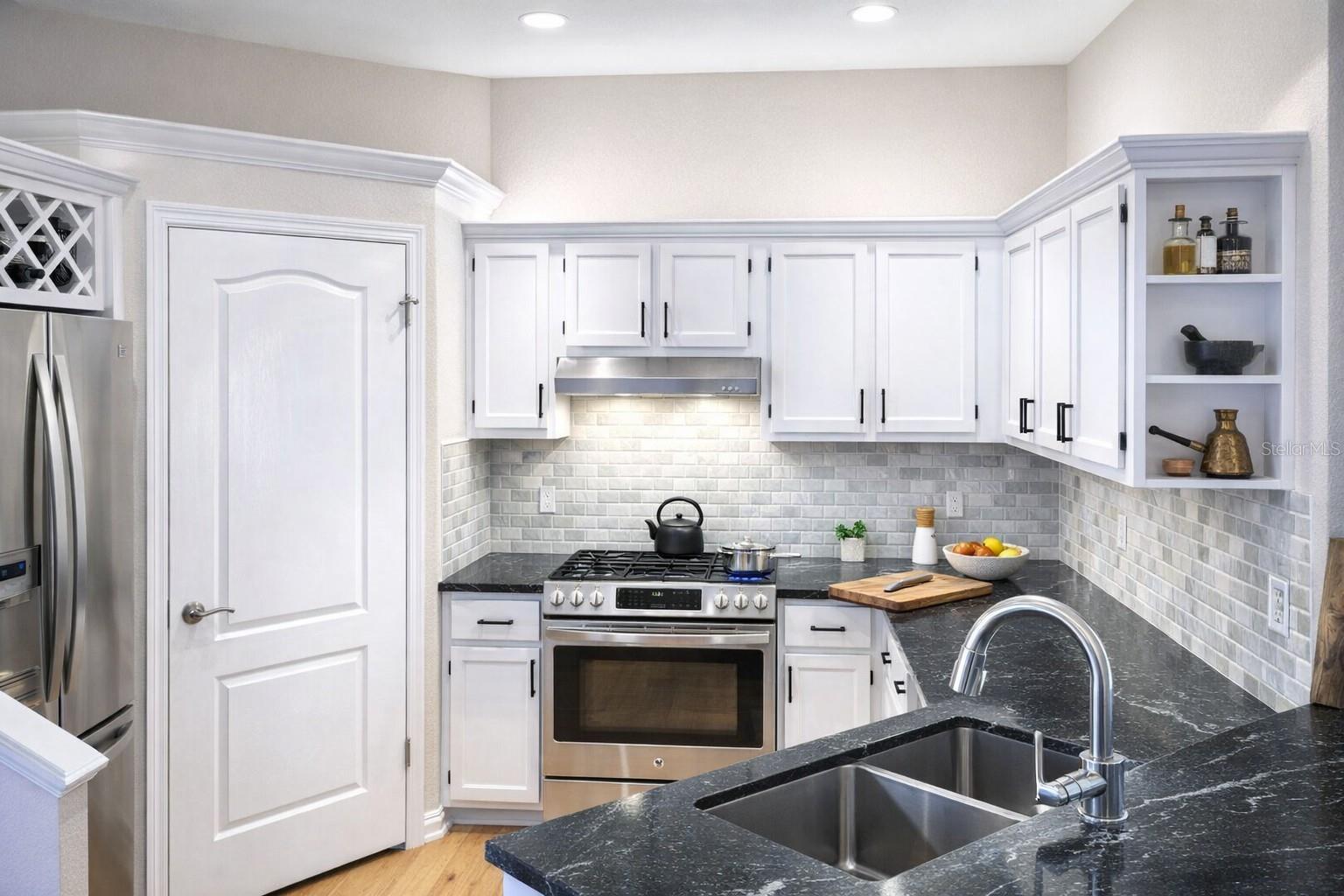 617 ISLAND PLACE WAY, TAMPA, FL, 33602