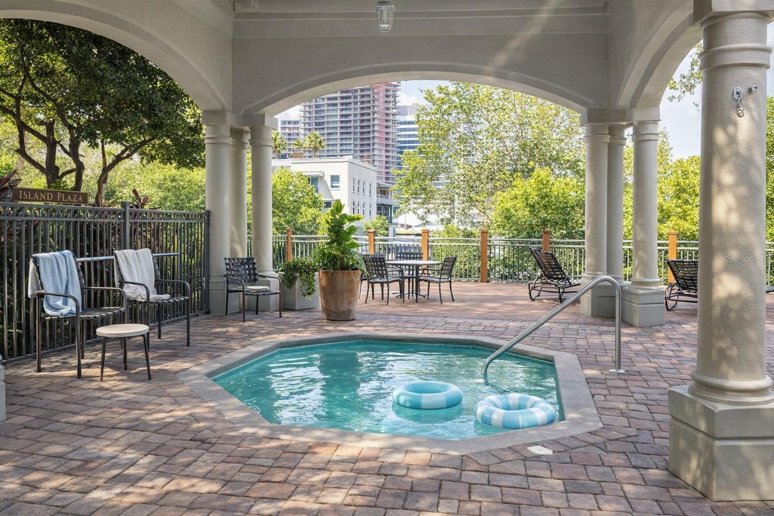 617 ISLAND PLACE WAY, TAMPA, FL, 33602