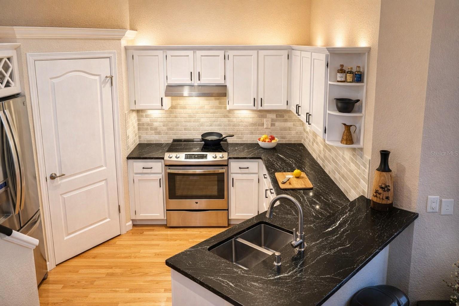 617 ISLAND PLACE WAY, TAMPA, FL, 33602