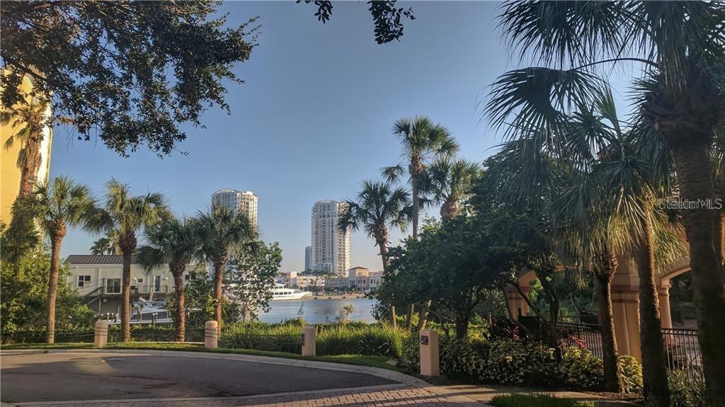 617 ISLAND PLACE WAY, TAMPA, FL, 33602