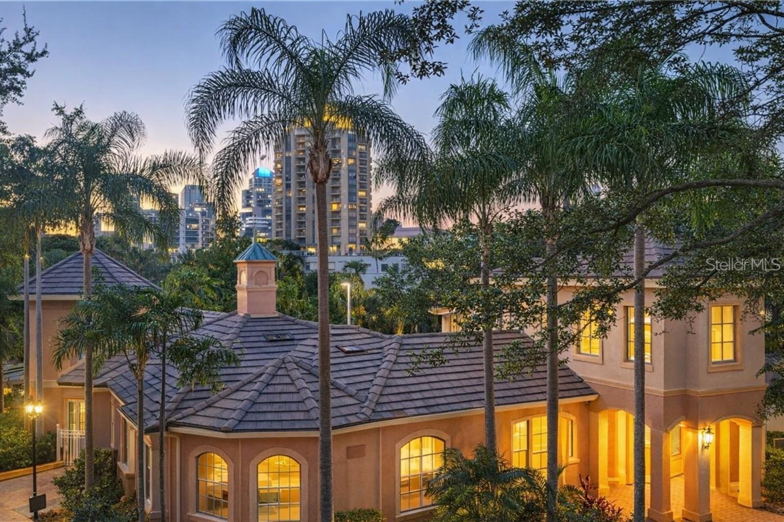 617 ISLAND PLACE WAY, TAMPA, FL, 33602