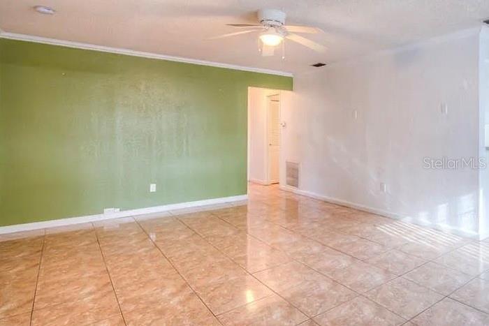 1 S AURORA DR, APOPKA, FL, 32703