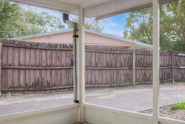 1 S AURORA DR, APOPKA, FL, 32703