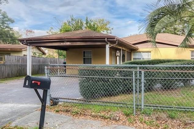 1 S AURORA DR, APOPKA, FL, 32703