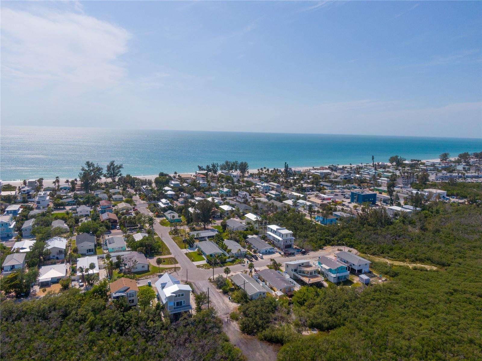 2905 AVENUE C, HOLMES BEACH, FL, 34217