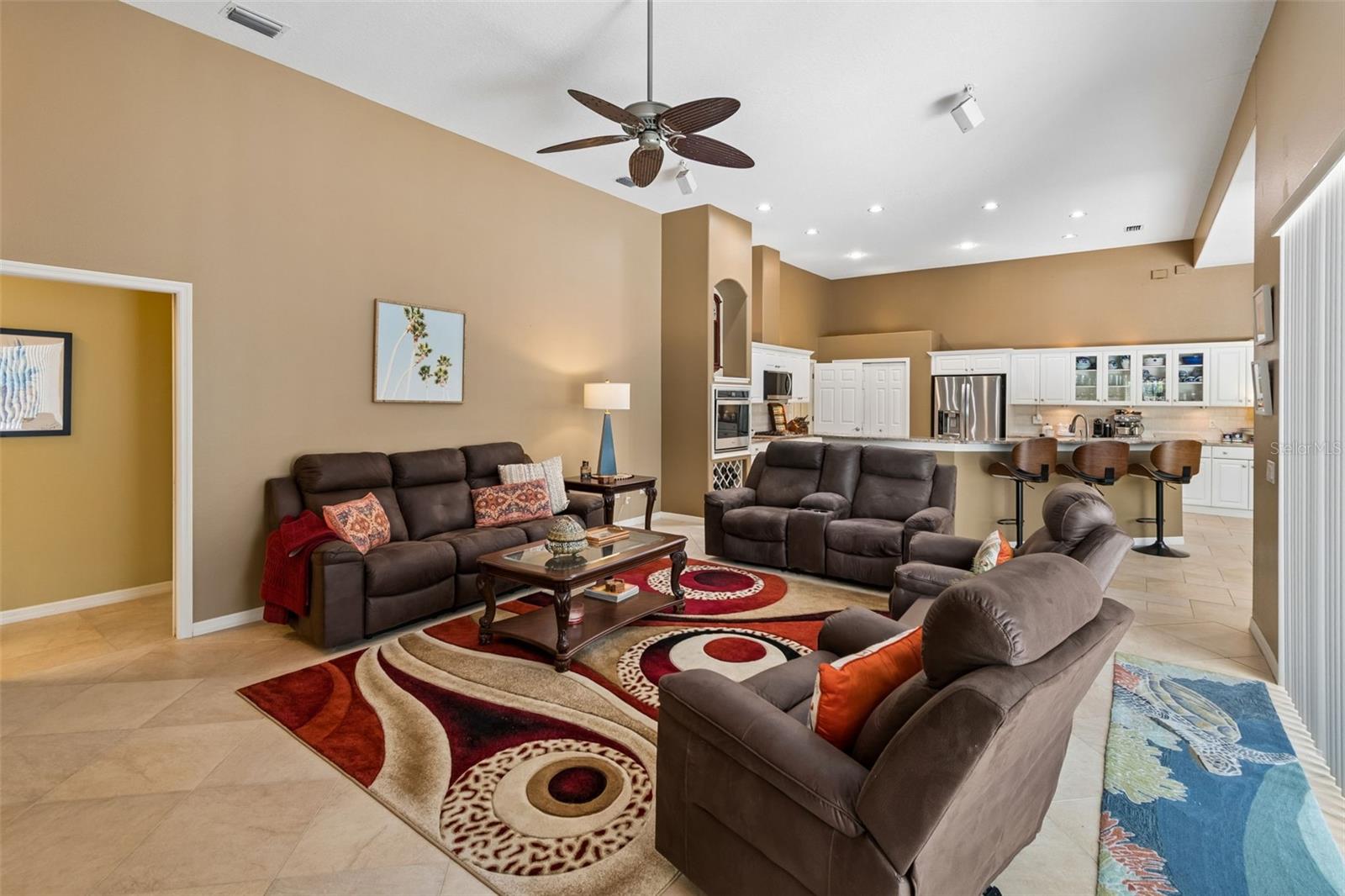 19108 CENTRE ROSE BLVD, LUTZ, FL, 33558