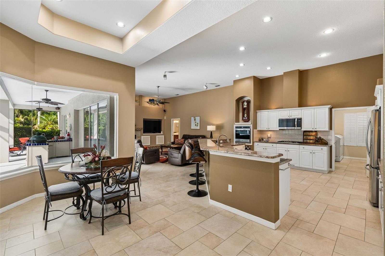 19108 CENTRE ROSE BLVD, LUTZ, FL, 33558
