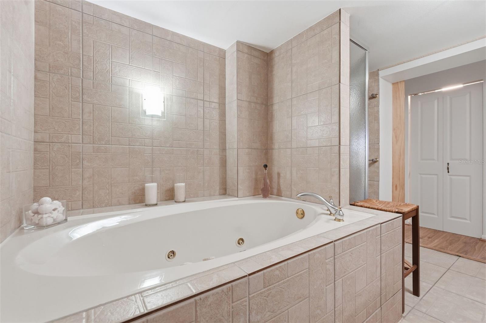 700 STARKEY RD #622, LARGO, FL, 33771