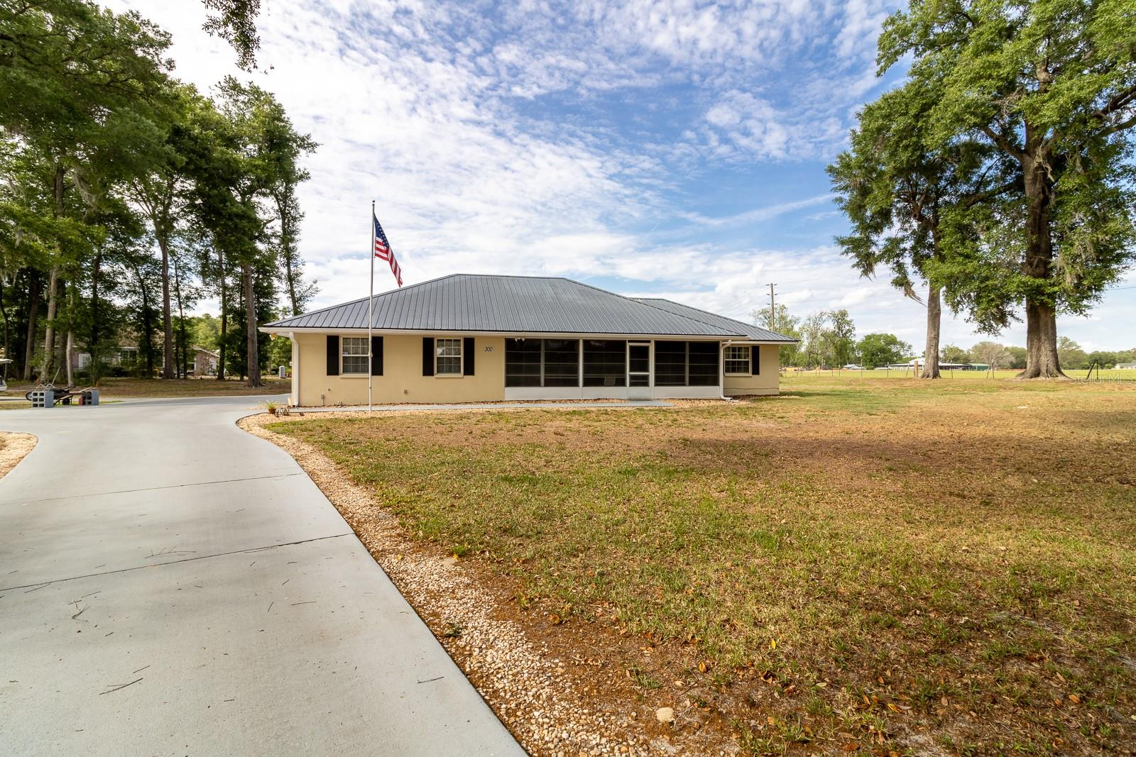 300 SW BRIGHTON CT, FORT WHITE, FL, 32038