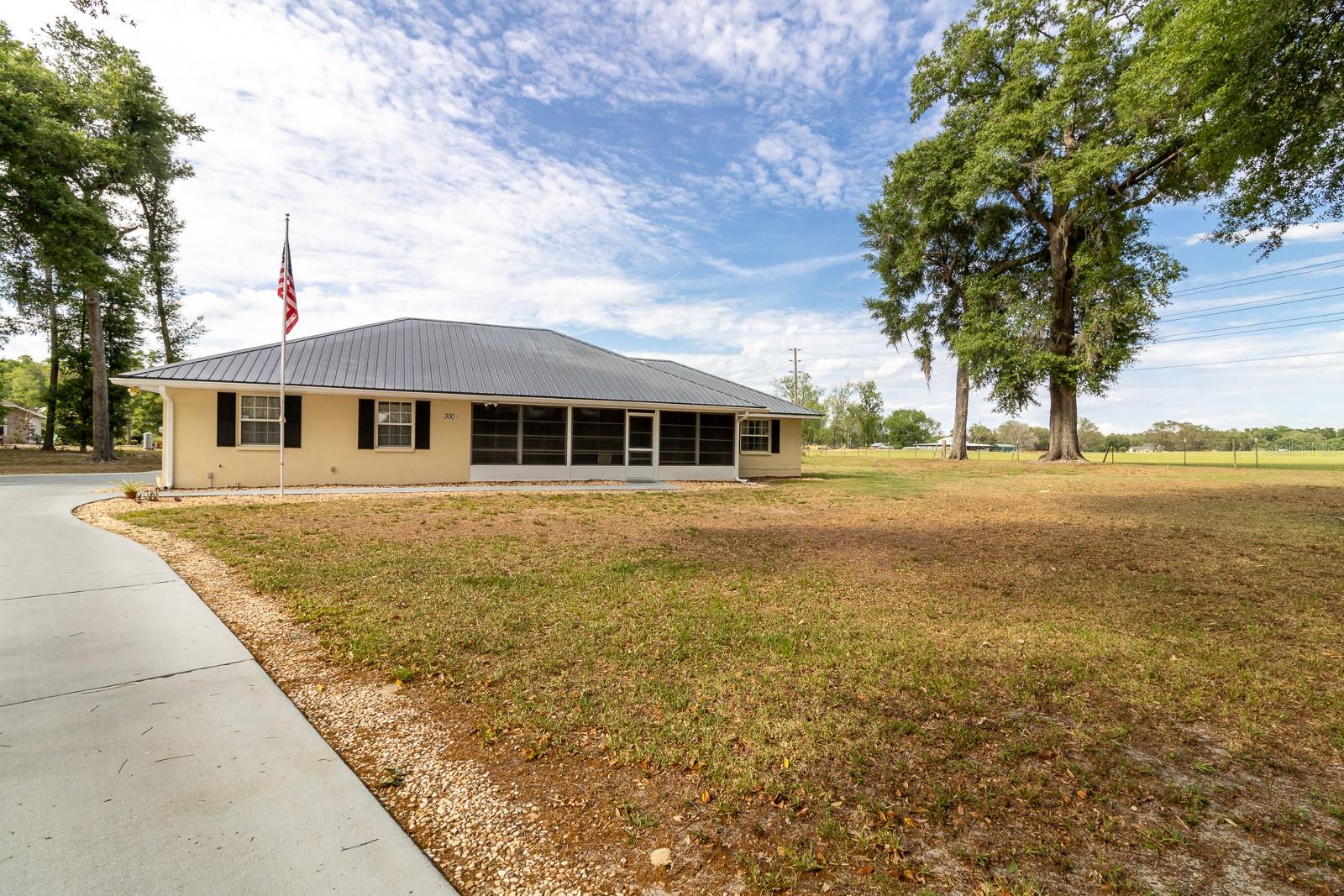 300 SW BRIGHTON CT, FORT WHITE, FL, 32038