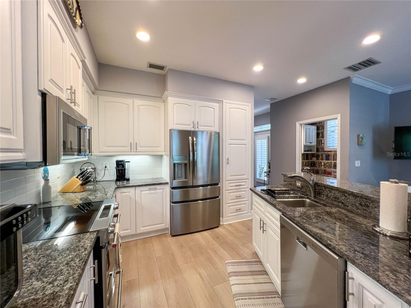 350 2ND ST N #8, ST PETERSBURG, FL, 33701