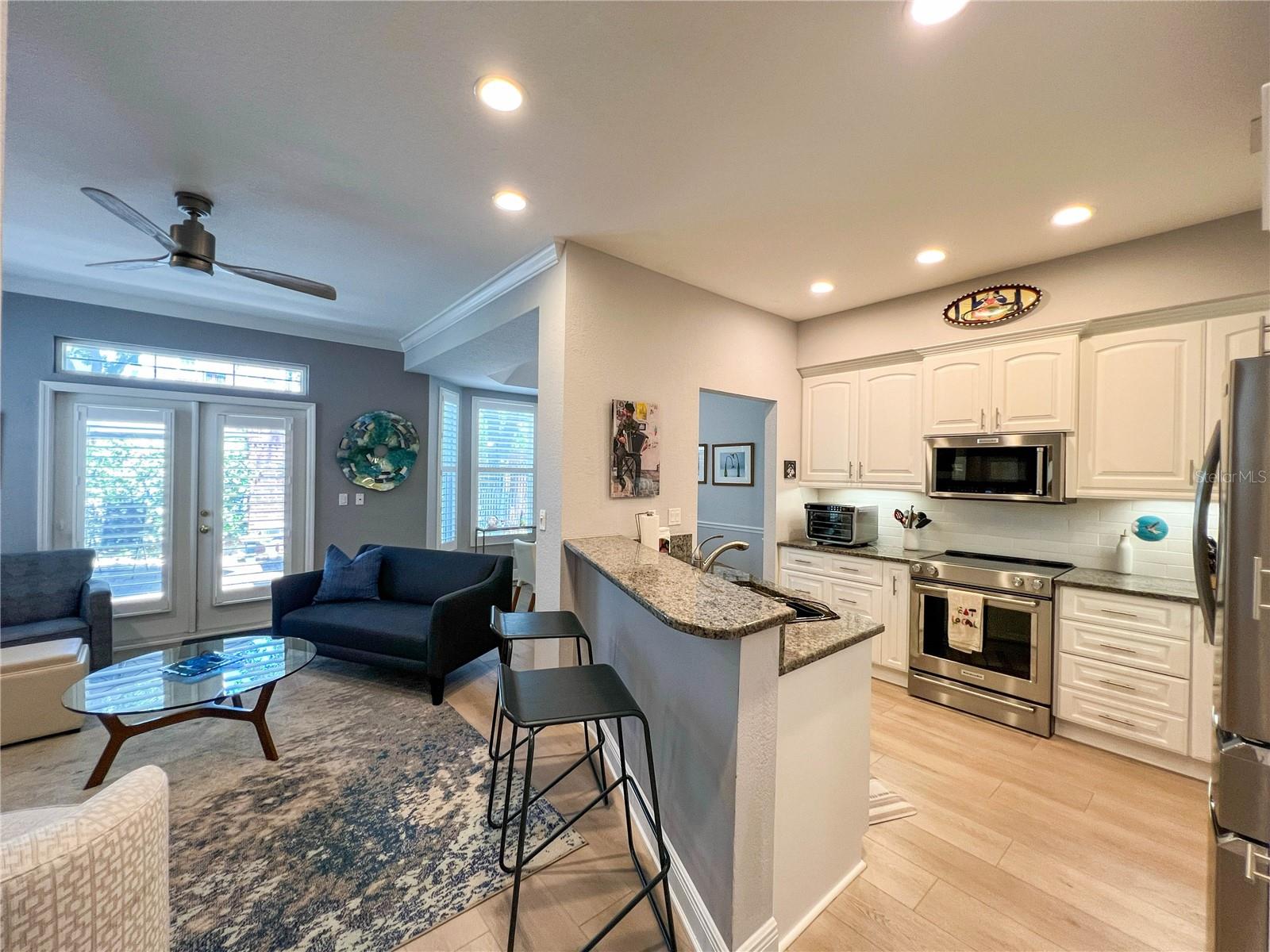 350 2ND ST N #8, ST PETERSBURG, FL, 33701