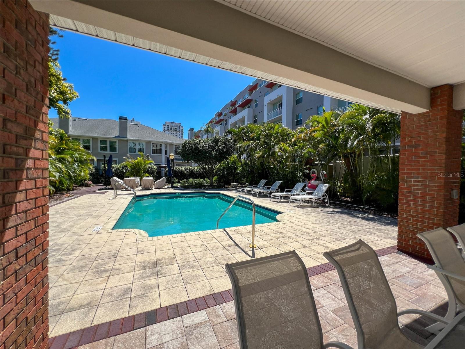 350 2ND ST N #8, ST PETERSBURG, FL, 33701