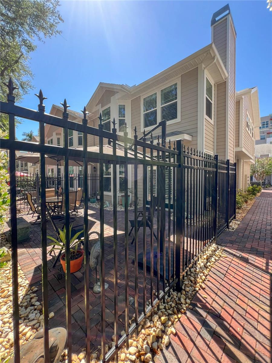 350 2ND ST N #8, ST PETERSBURG, FL, 33701