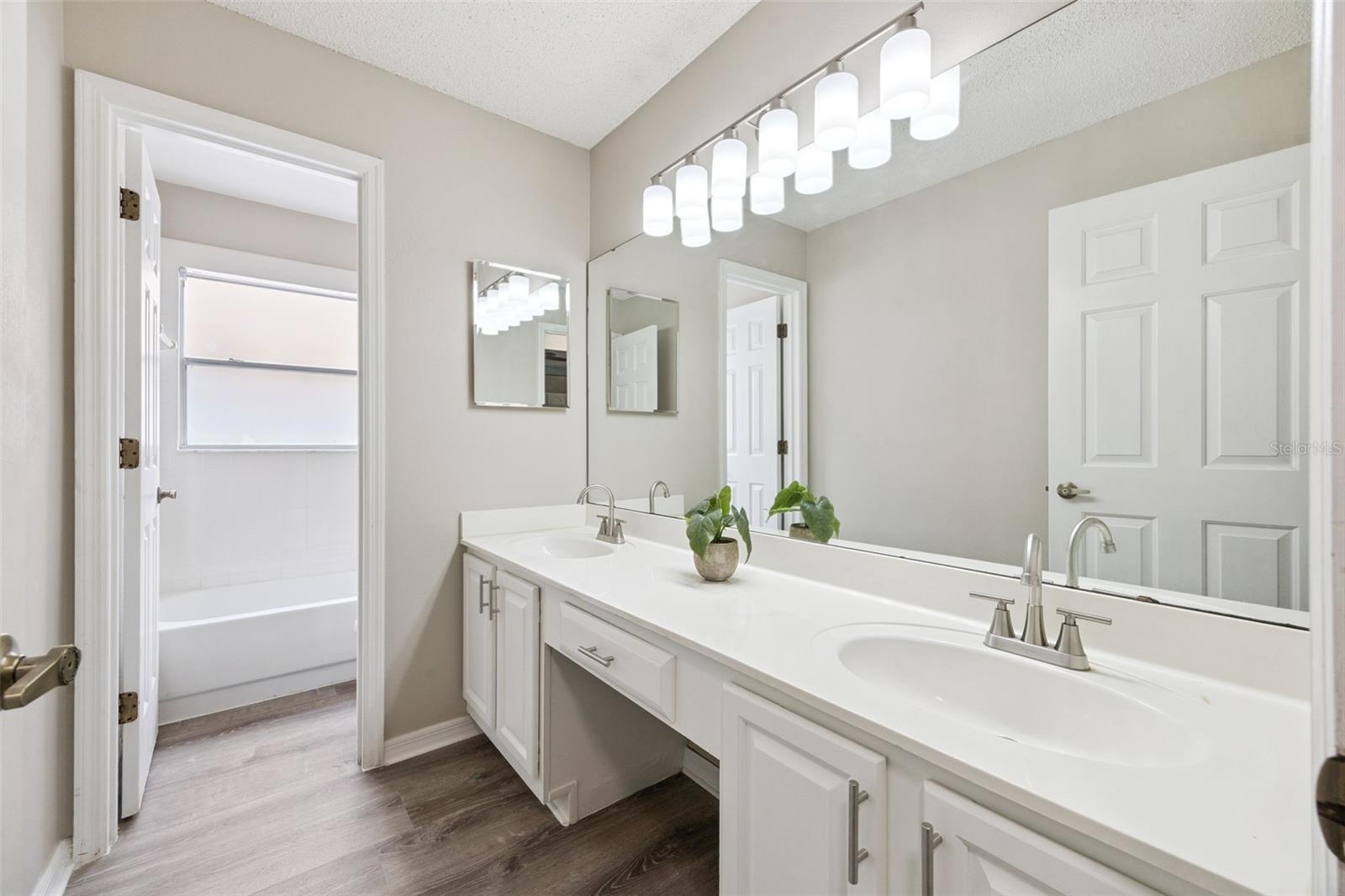 12942 FORESTEDGE CIR, ORLANDO, FL, 32828