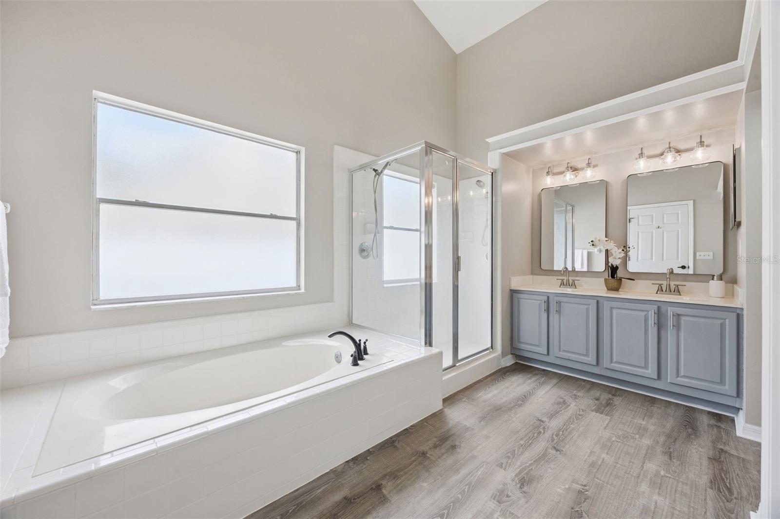 12942 FORESTEDGE CIR, ORLANDO, FL, 32828