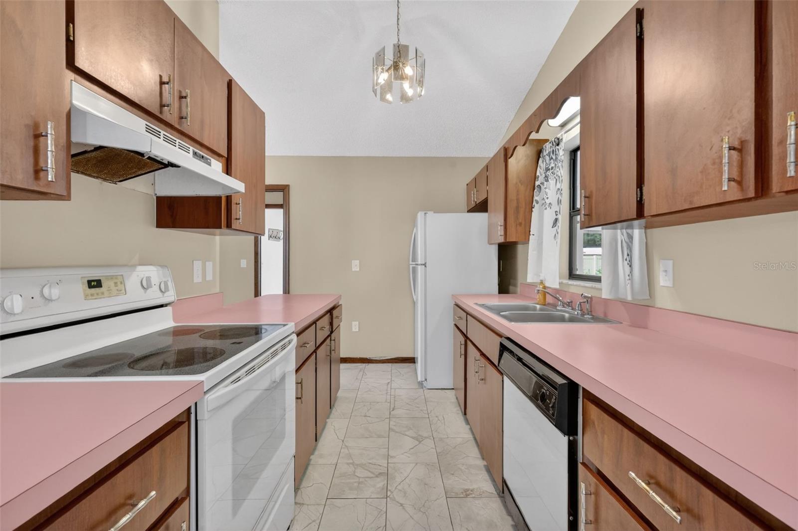 40248 ORANGE CIR, LADY LAKE, FL, 32159