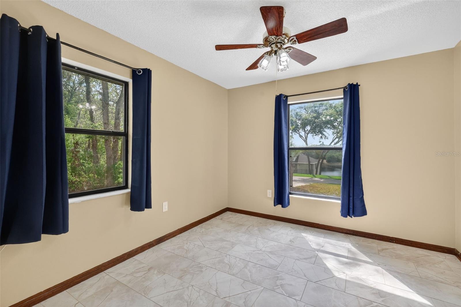 40248 ORANGE CIR, LADY LAKE, FL, 32159