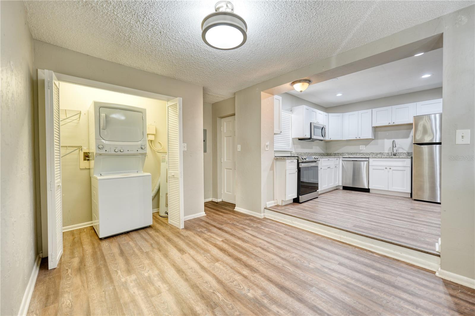 8086 28TH AVE N, ST PETERSBURG, FL, 33710