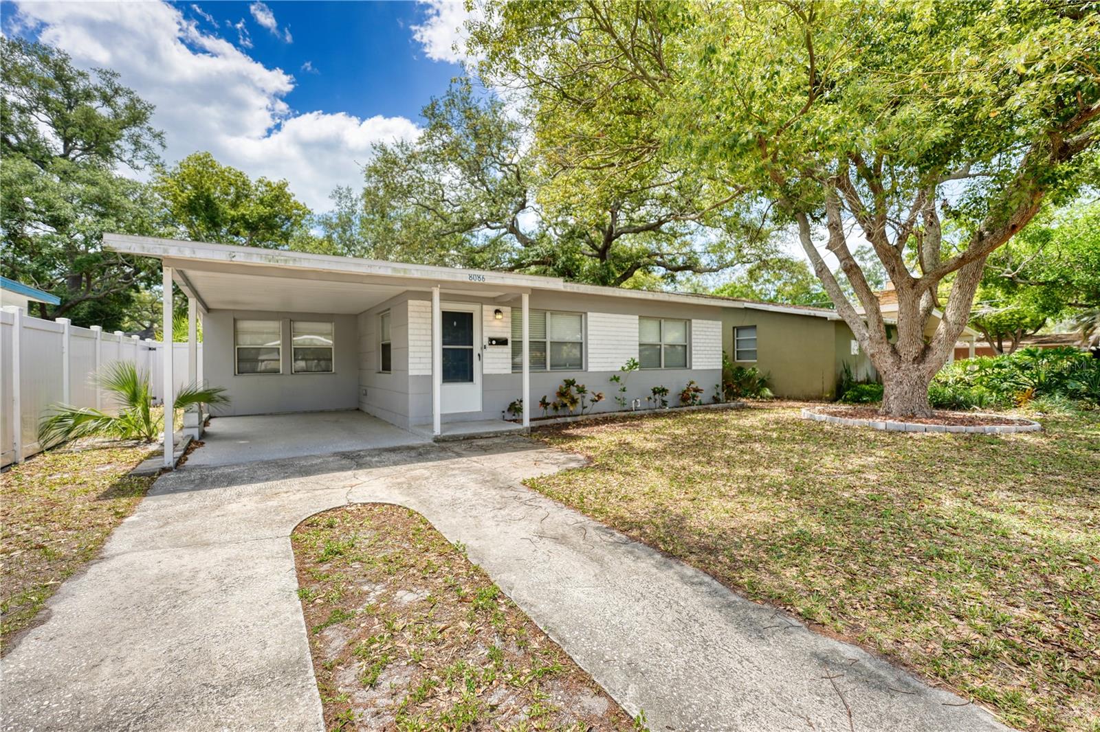 8086 28TH AVE N, ST PETERSBURG, FL, 33710