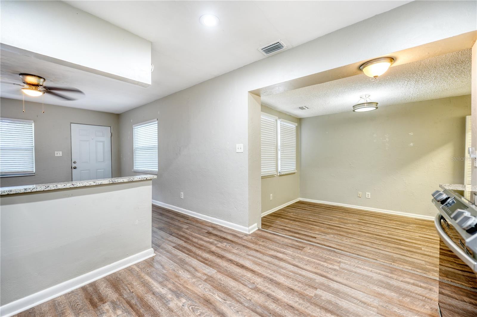 8086 28TH AVE N, ST PETERSBURG, FL, 33710