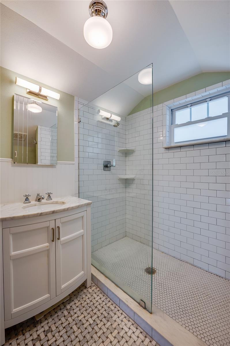 220 RIVERVIEW BLVD, DAYTONA BEACH, FL, 32118